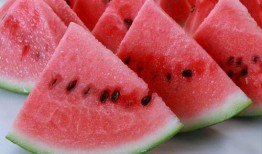 反差 吃瓜--大赛每日芋圆呀呀吃瓜,大赛每日芋圆呀呀与吃瓜的甜蜜碰撞