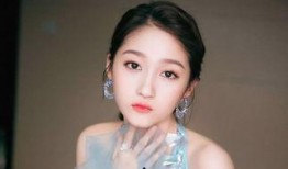 探花美女哭了 娱乐圈吃瓜代号大全,揭秘明星背后的感人故事与神秘代号